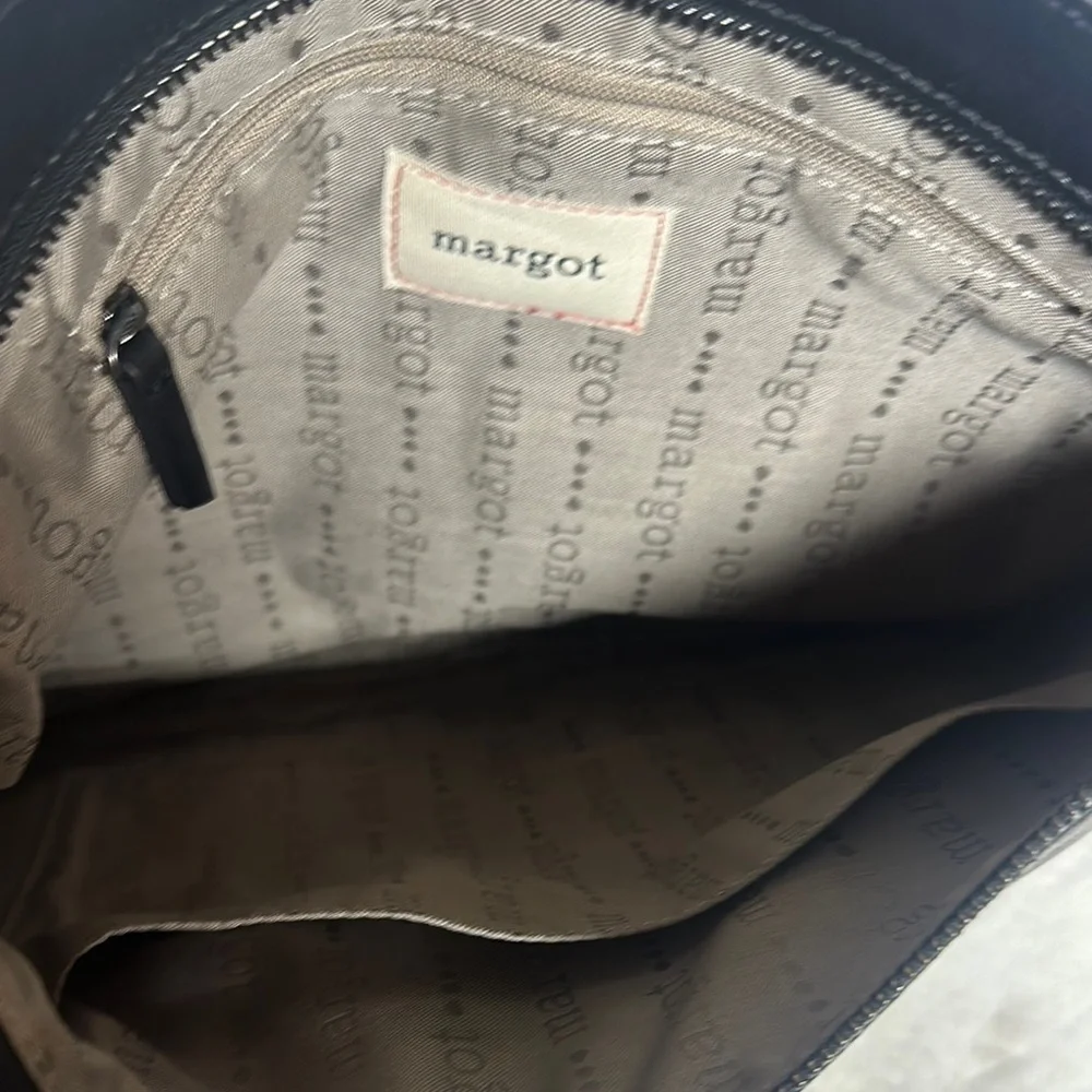 Margot Black Messenger Bag Sleek Design